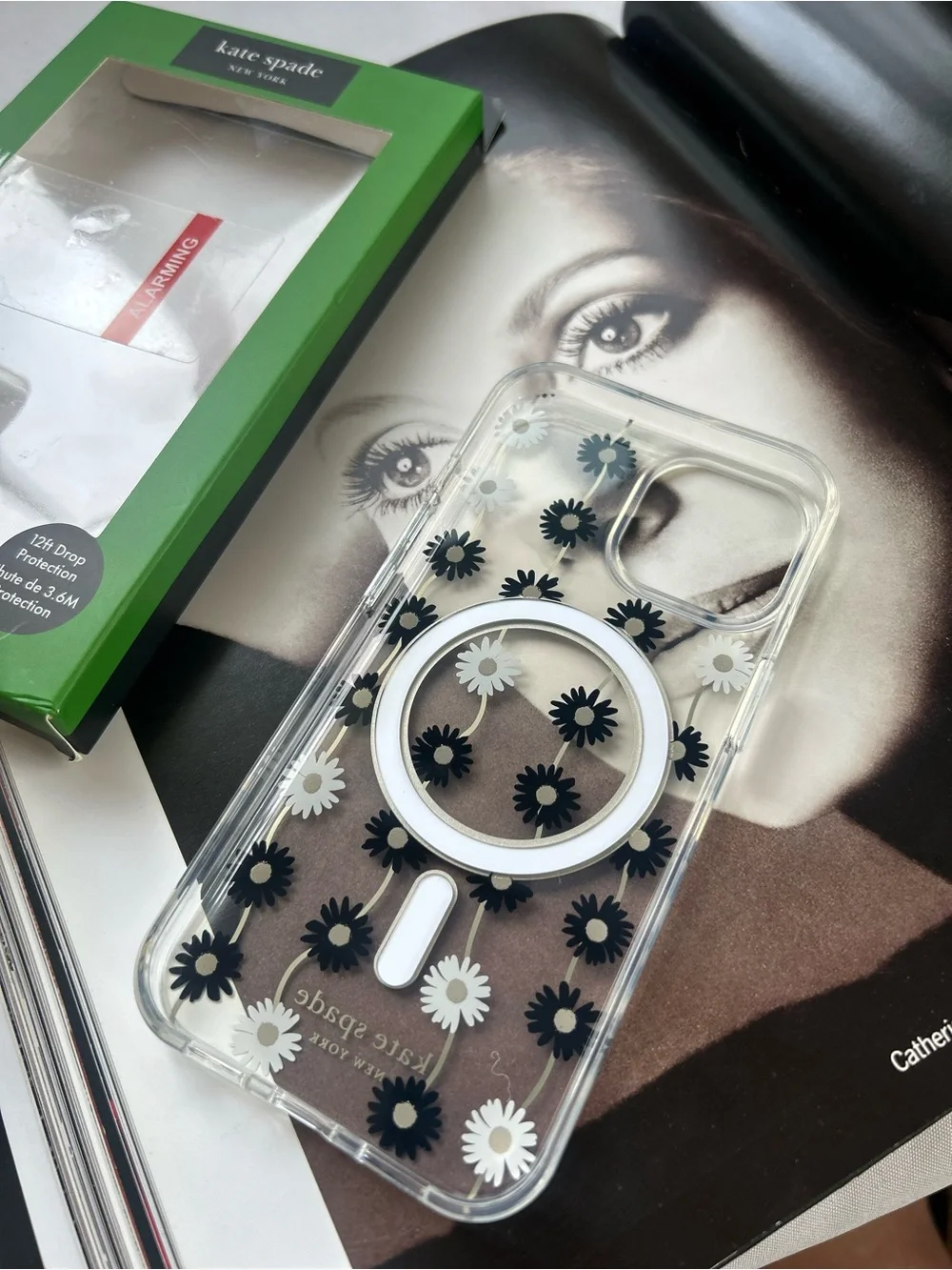kate spade Clear iPhone protective case 15/14/13with Black & White Floral Design